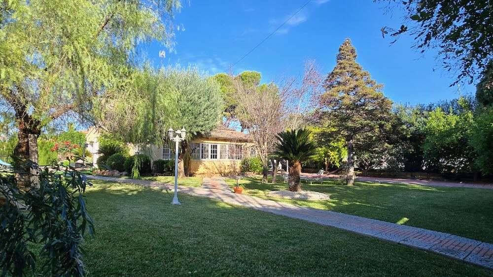 Property 2499 - Image 2
